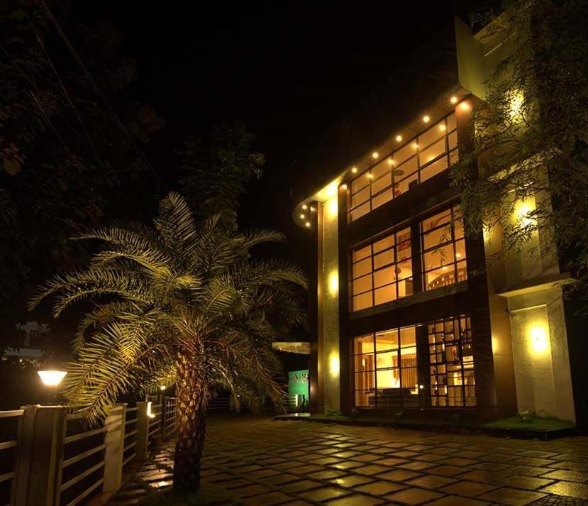 Hotel La Serene Mattannur Mattanur Bagian luar foto
